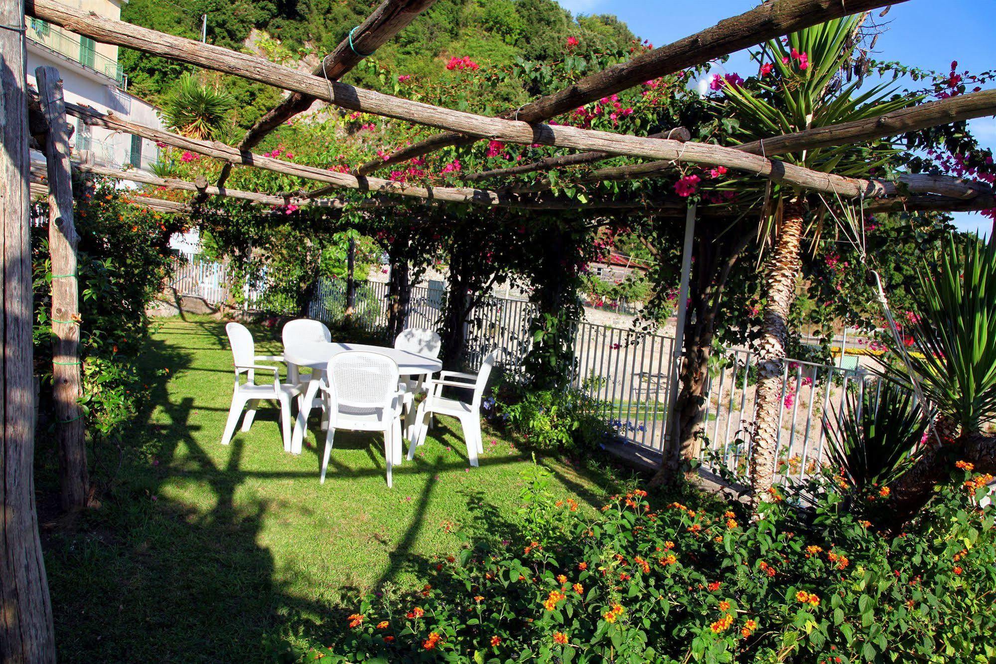 Bed and Breakfast Le Terrazze Di Cristina Vietri Exteriér fotografie